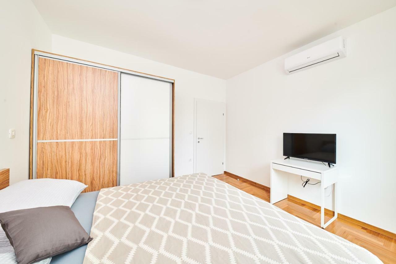 Ferienwohnung Sommer Novigrad Istria エクステリア 写真