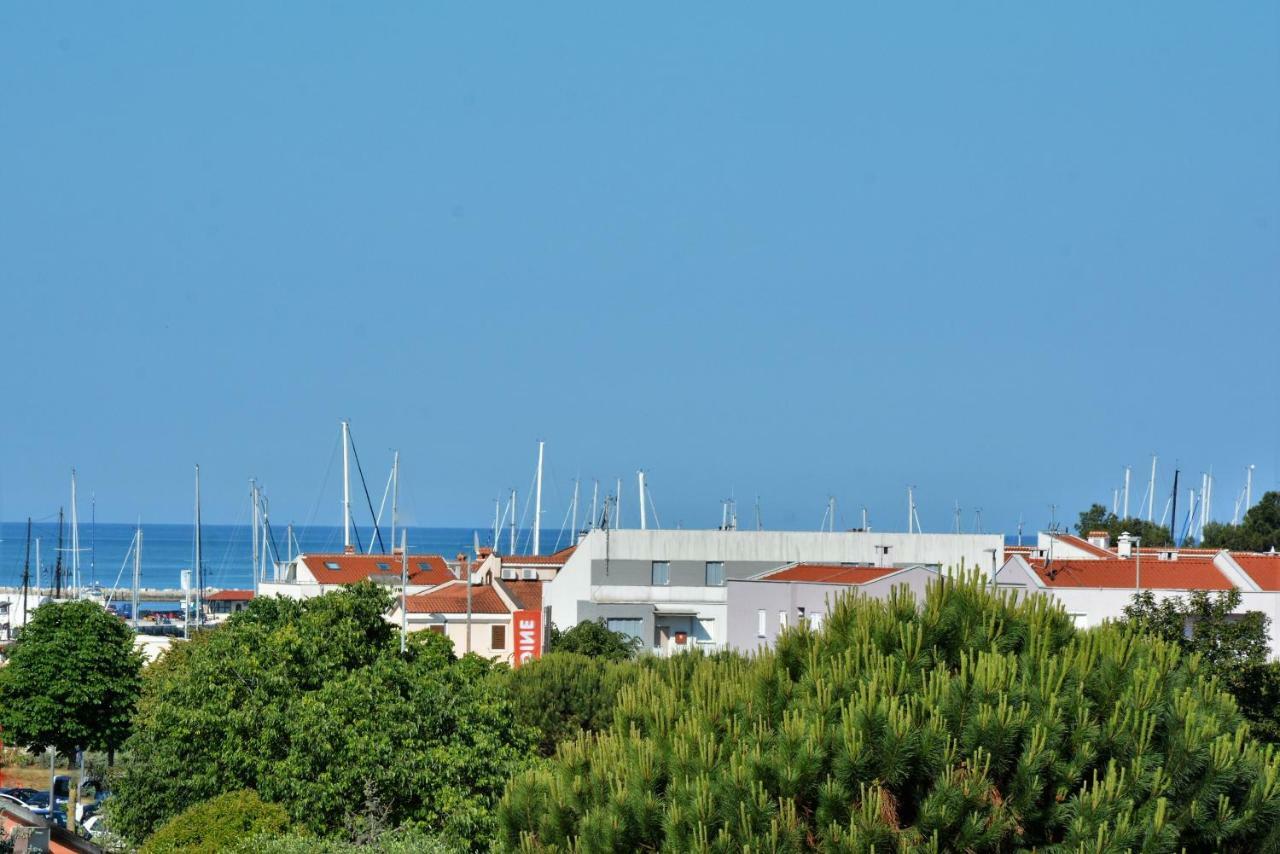 Ferienwohnung Sommer Novigrad Istria エクステリア 写真
